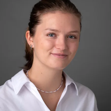 Phoebe Knott